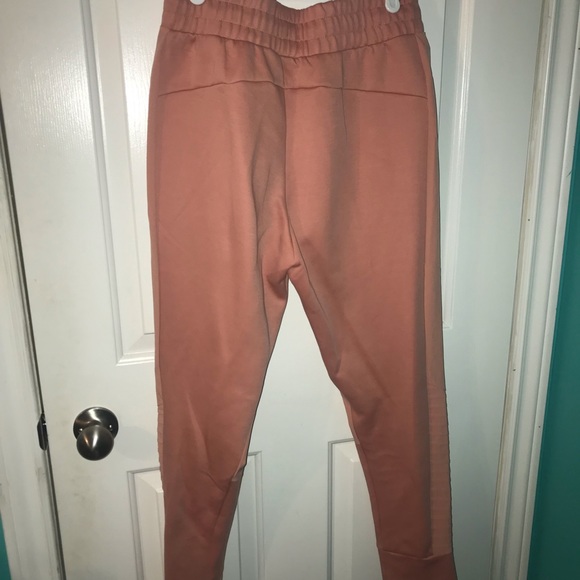 Pink Puma tracksuit - Picture 5 of 10